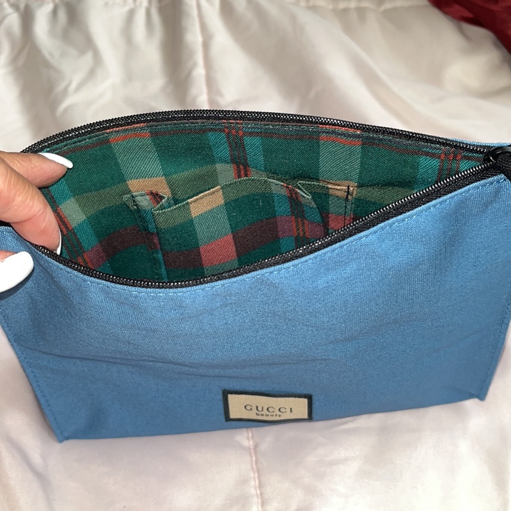 Authentic Gucci Pouch - Picture 4 of 5